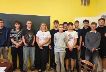 Tikšanās ar jauniešiem “Esi aktīvs - iesaisties!”  kopā ar Eiropas brīvprātīgajiem